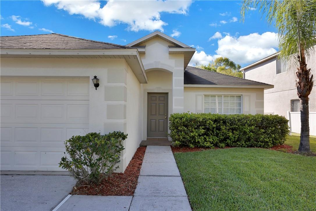 18114 Sandy Pointe Dr., Tampa, FL 33647