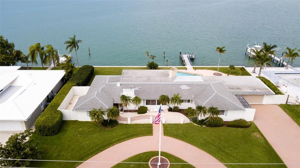 7 Paradise Ln., Treasure Island, FL 33706