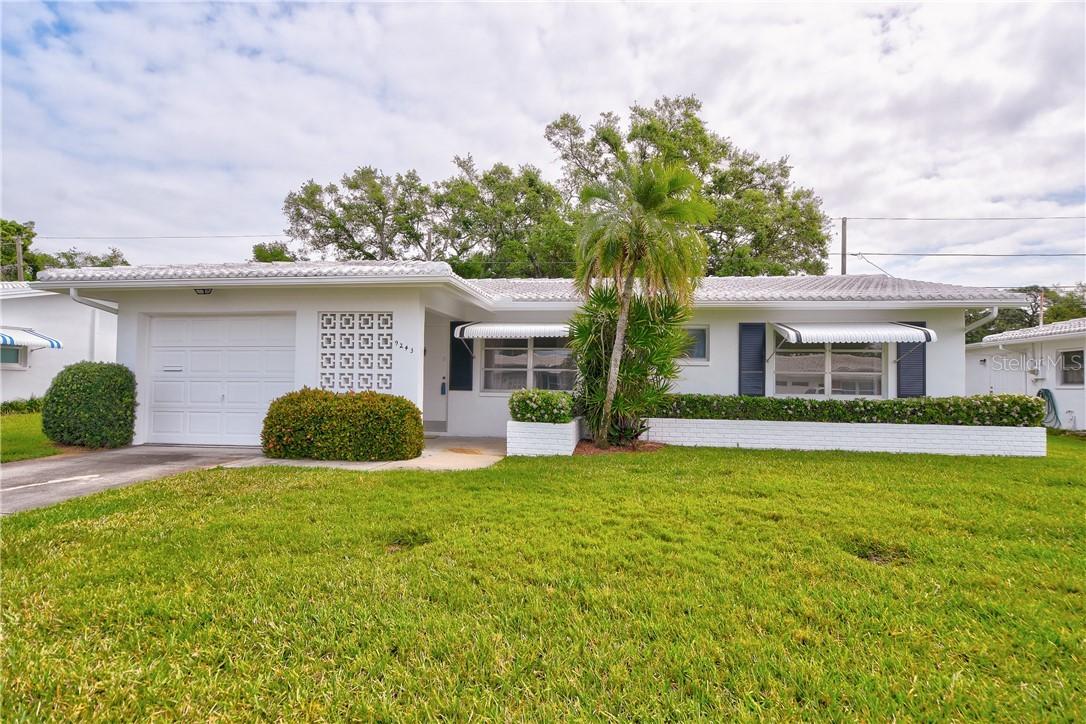 9243 142nd St., Largo, FL 33776