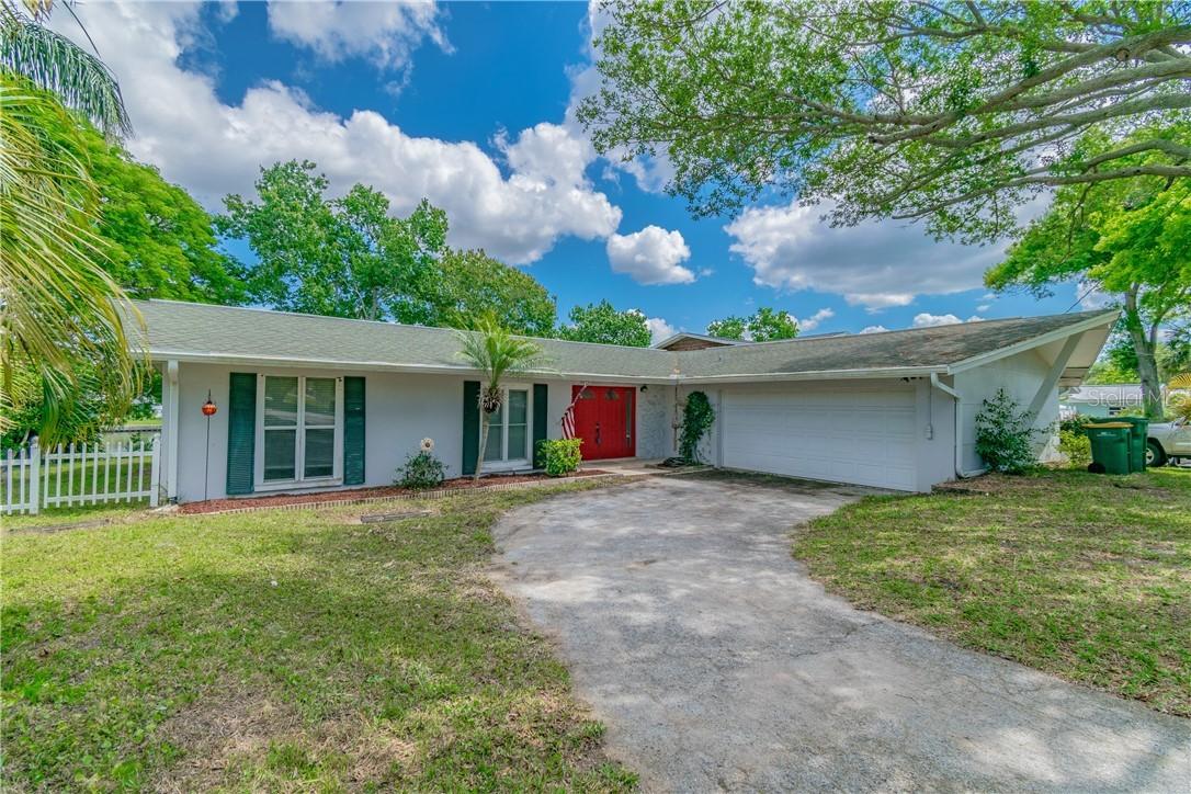 1293 Indian Rocks Rd., Largo, FL 33770