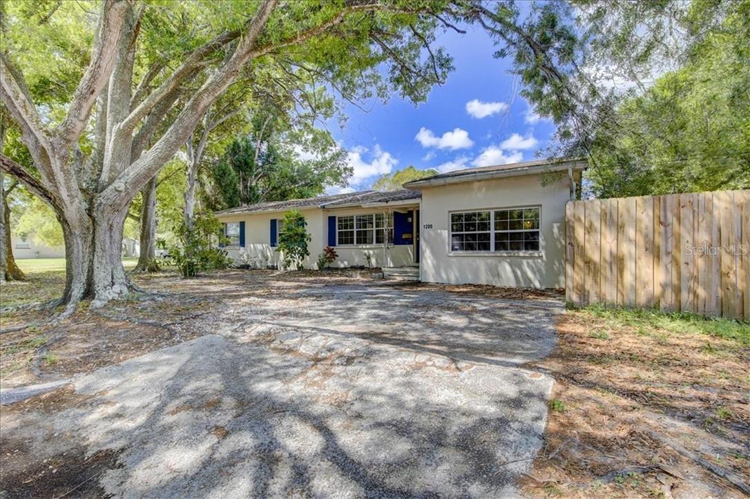 1200 42nd St., St Petersburg, FL 33713
