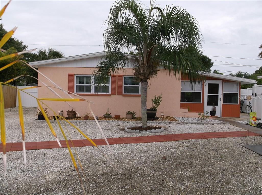 722 Loquat Dr., Tarpon Springs, FL 34689