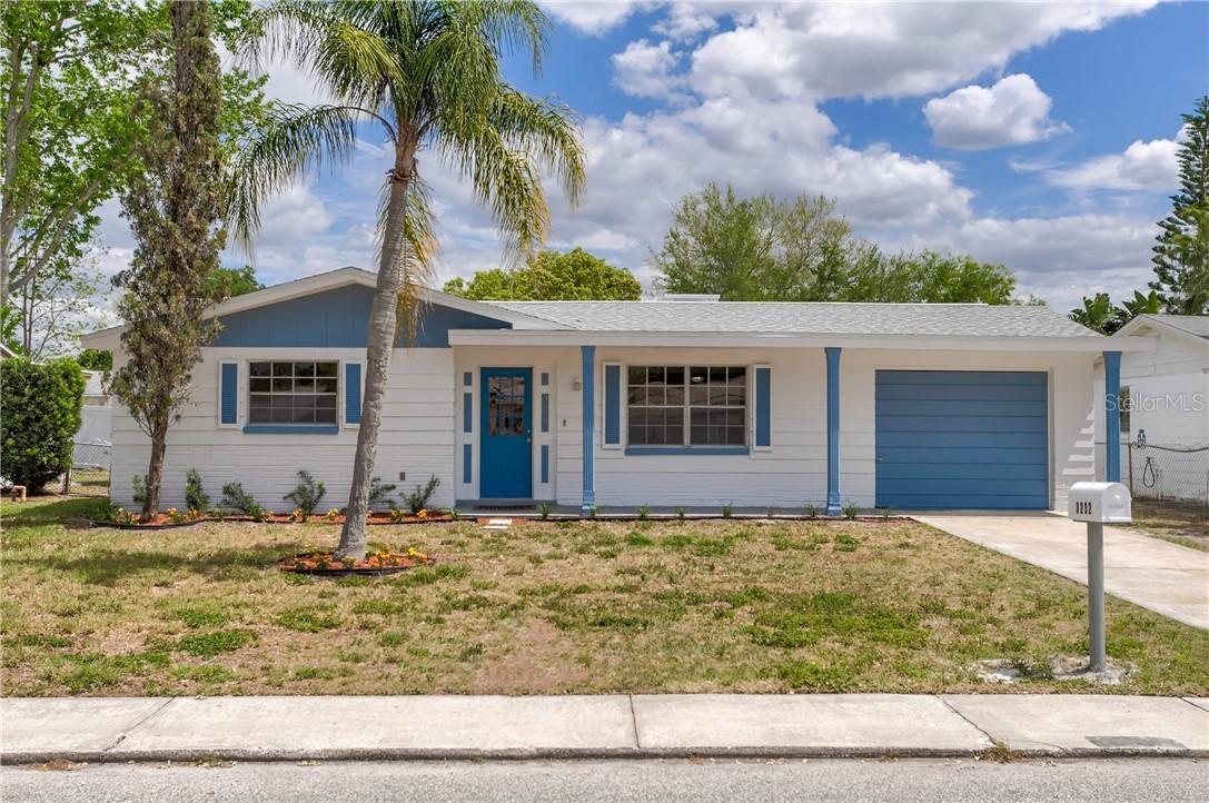 3232 Columbus Dr., Holiday, FL 34691