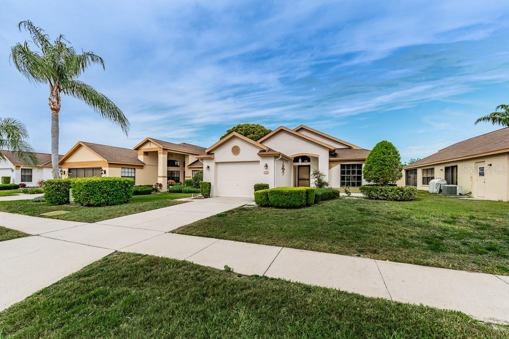 13801 Leroux Dr., Hudson, FL 34669