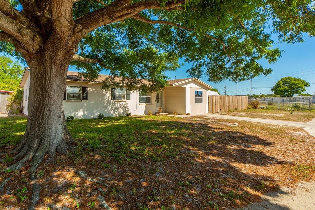 12874 101st Way, Largo, FL 33773