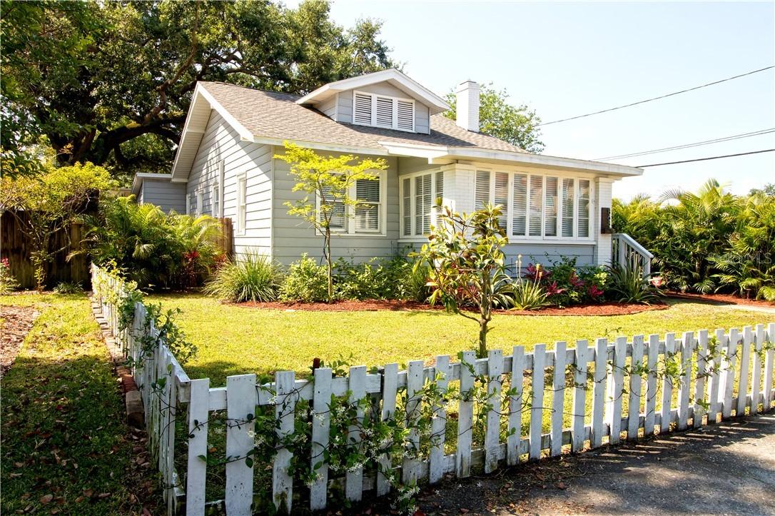 868 24th Ave., St Petersburg, FL 33704