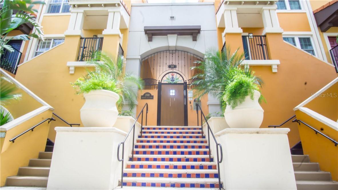 200 4th Ave. #227, St Petersburg, FL 33701