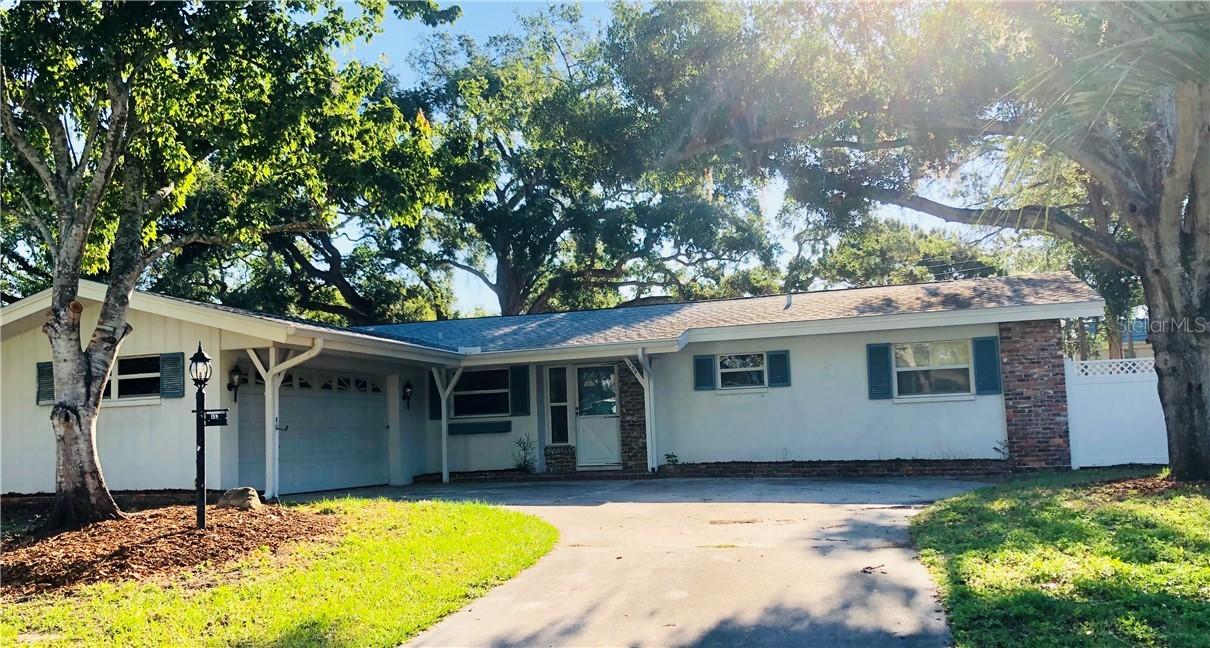 159 Overbrook St., Largo, FL 33770