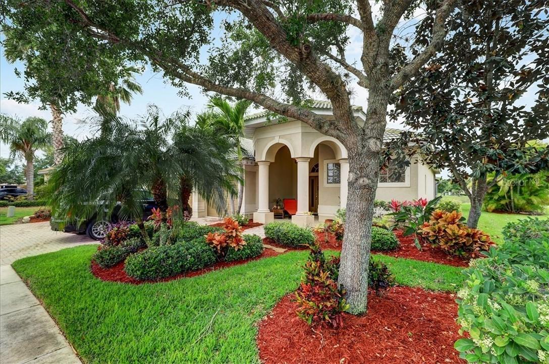 9086 Willowbrook Cir., Bradenton, FL 34212