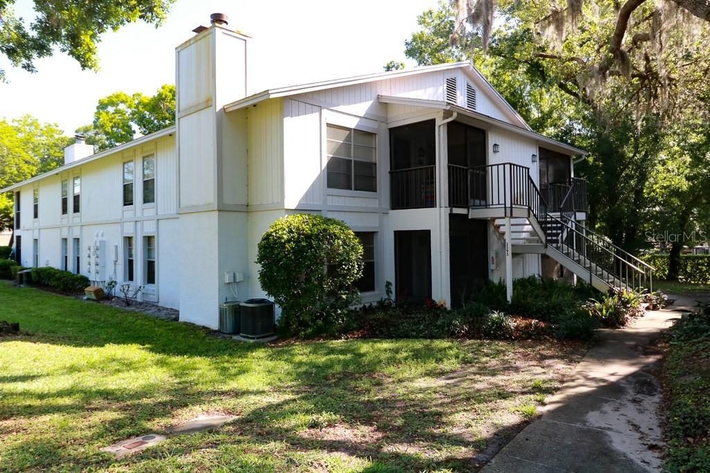 3595 Whispering Oaks Ln. #62, Palm Harbor, FL 34684