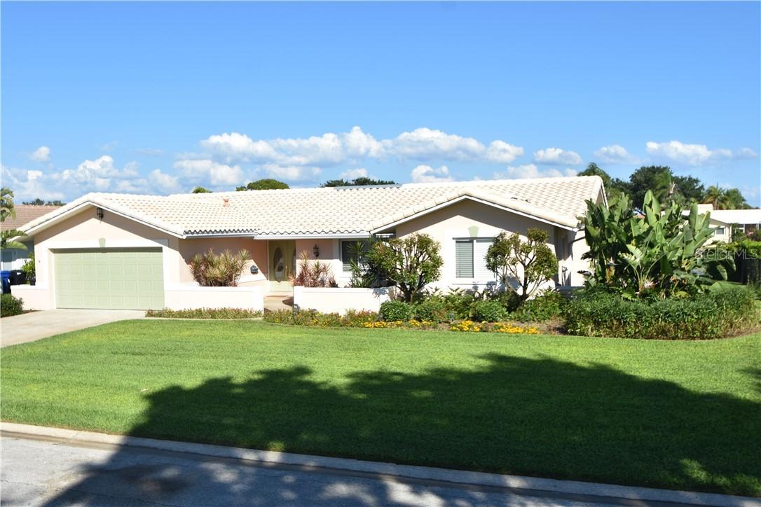 1968 Iowa Ave., St Petersburg, FL 33703