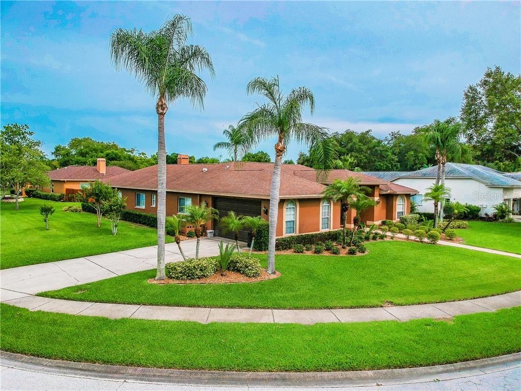 2016 Swan Ln., Palm Harbor, FL 34683