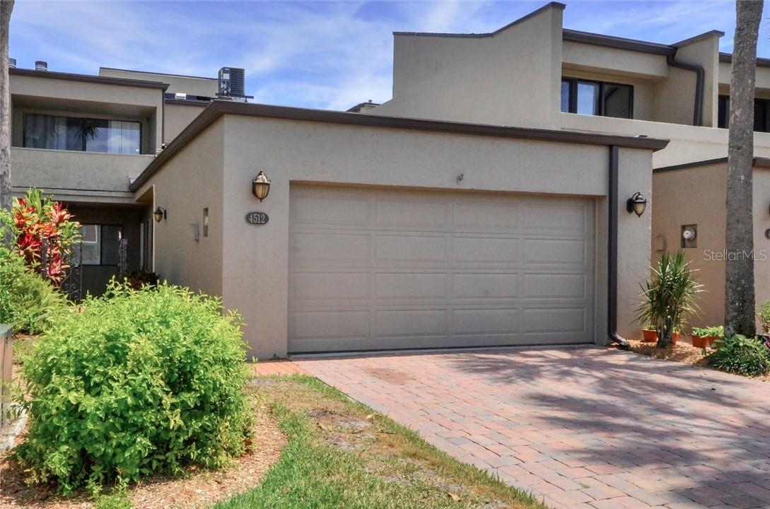 4512 Rolling Green Ln., Tampa, FL 33618