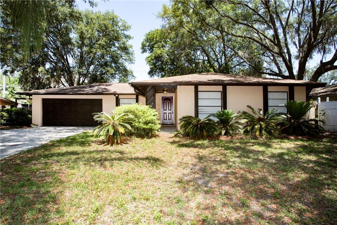 18442 Sterling Silver Cir., Lutz, FL 33549