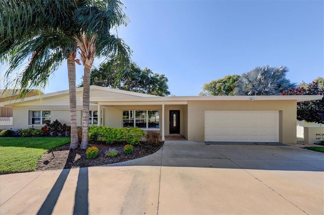 204 Crestwood Ln., Largo, FL 33770