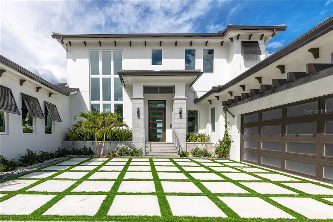 2010 Carolina Cir., St Petersburg, FL 33703