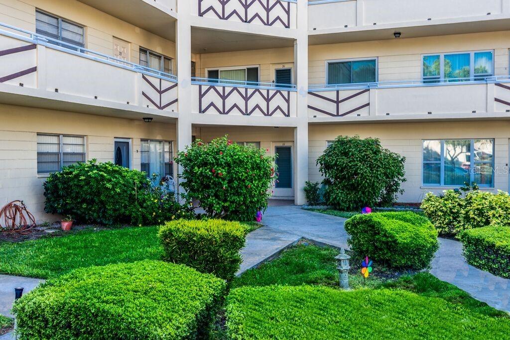 2041 Australia Way #11, Clearwater, FL 33763