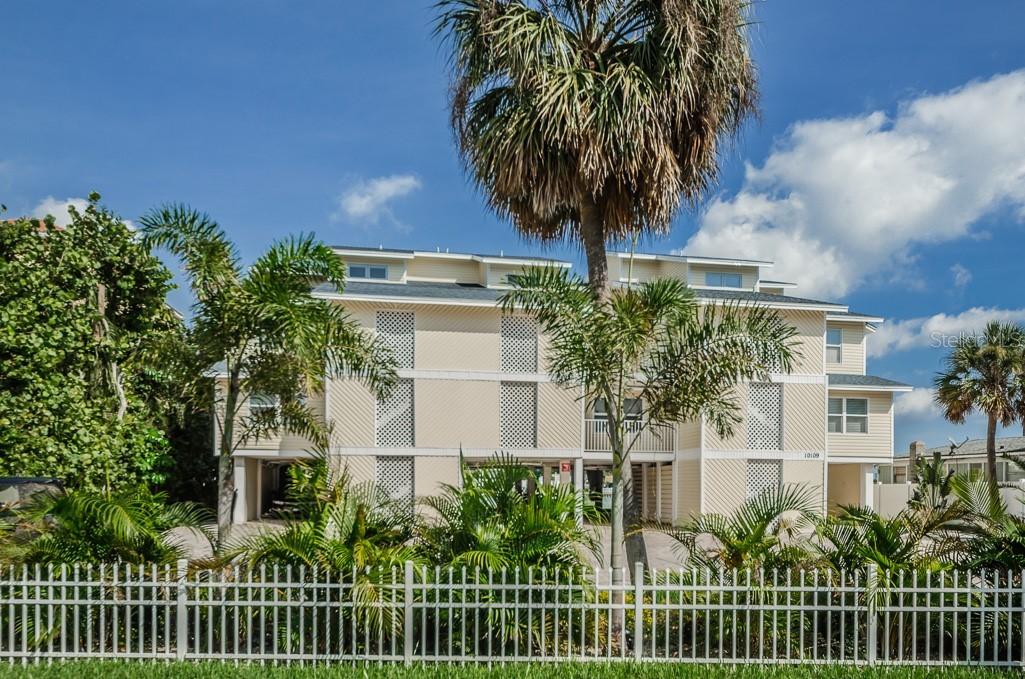 10109 Gulf Blvd. #103, Treasure Island, FL 33706