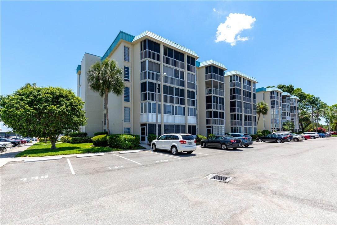 4908 38th Way #201, St Petersburg, FL 33711