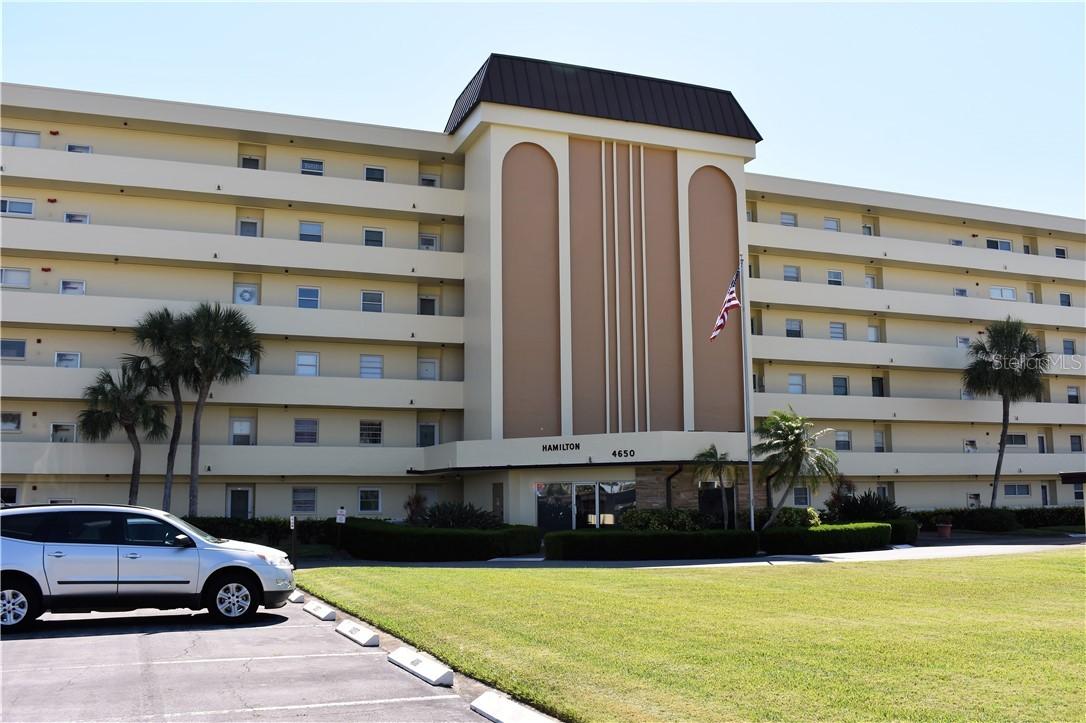 4650 Cove Cir. #210, St Petersburg, FL 33708