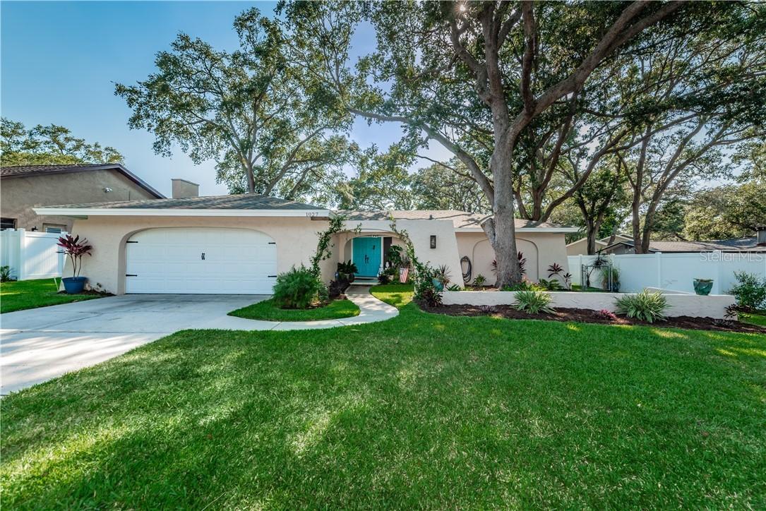 1027 Spanish Oaks Blvd., Palm Harbor, FL 34683