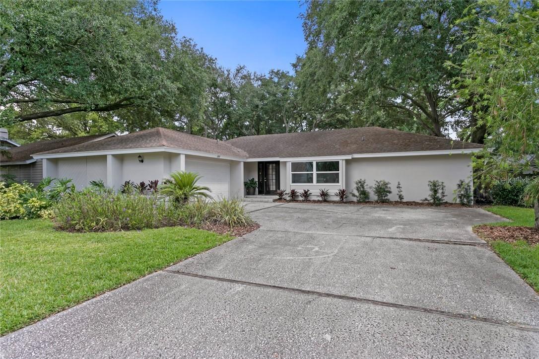 2242 Harbor Pointe Pl., Palm Harbor, FL 34683