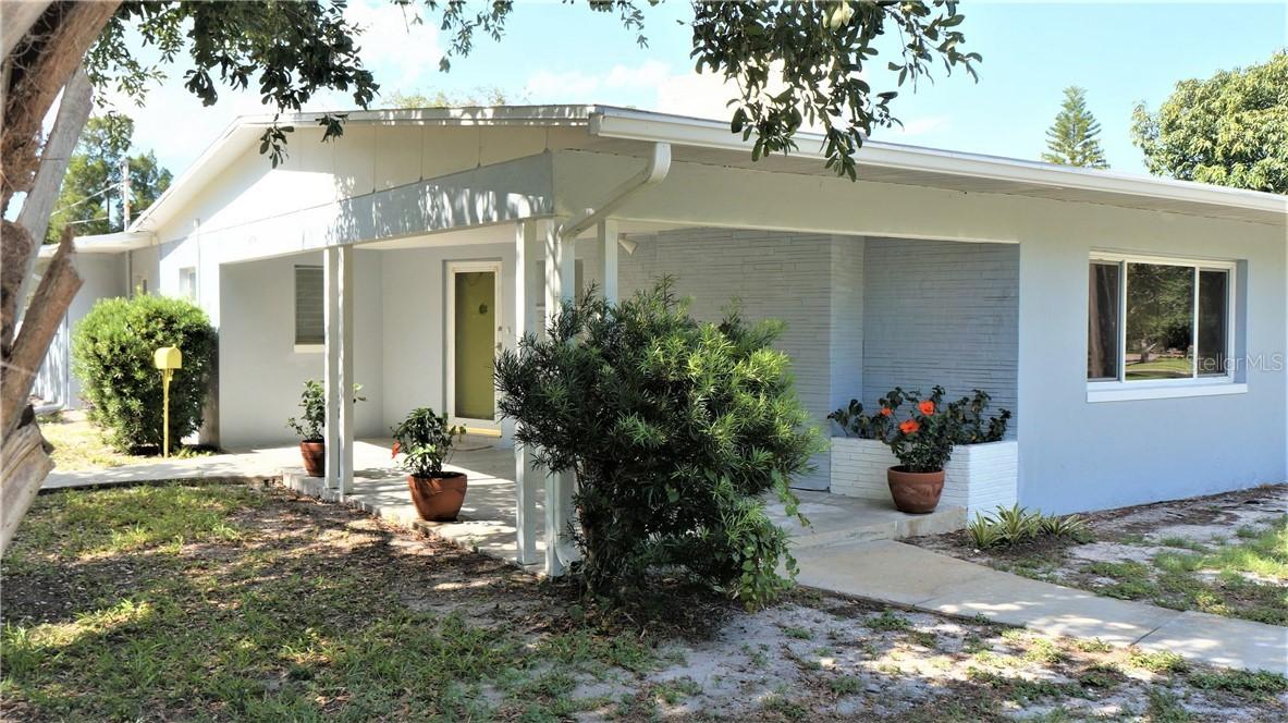 4734 Azalea Way, St Petersburg, FL 33705