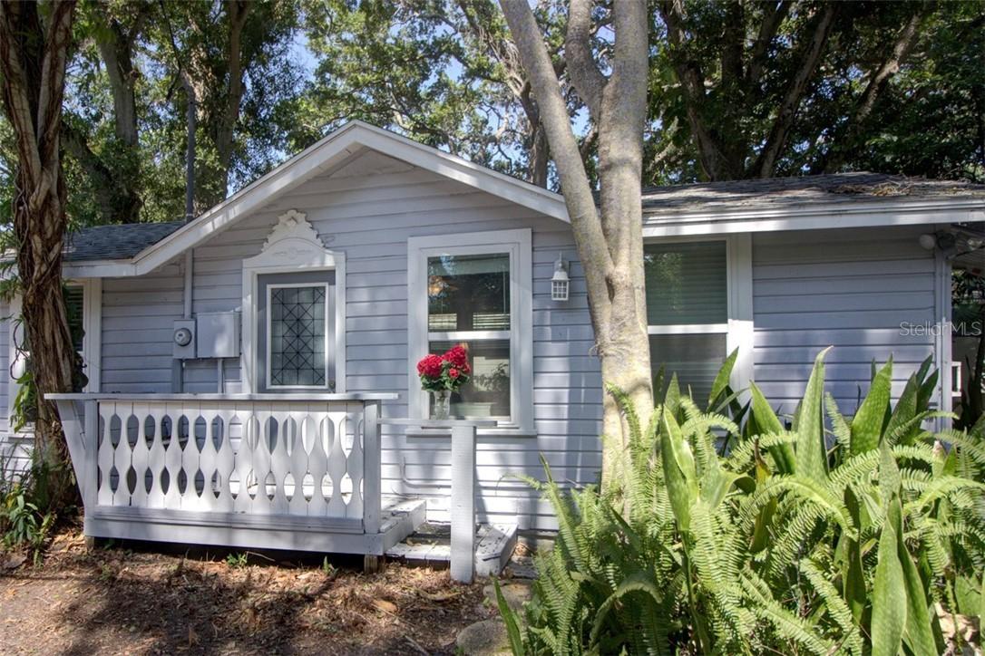 5215 25th Ave., Gulfport, FL 33707