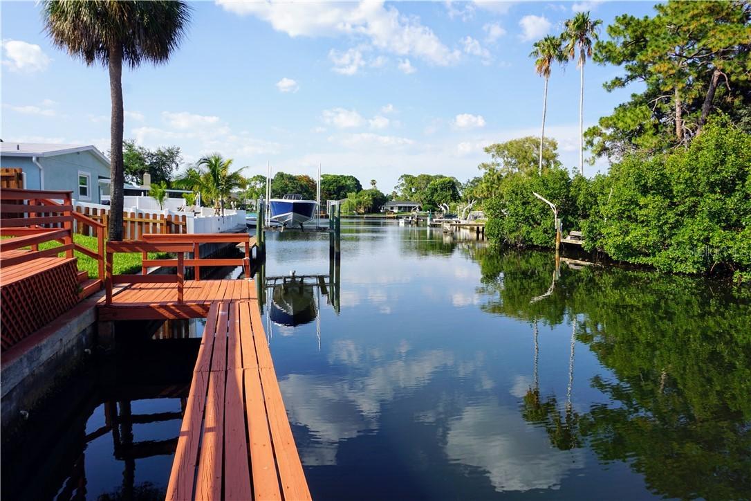 4601 Dover St., St Petersburg, FL 33703