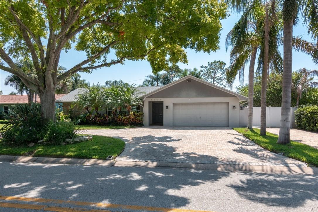 6201 Tanglewood Dr., St Petersburg, FL 33702