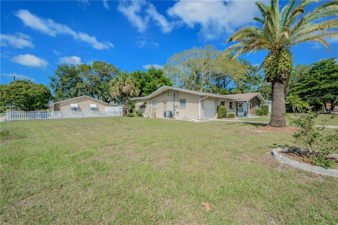 712 Canterbury Rd., Clearwater, FL 33764