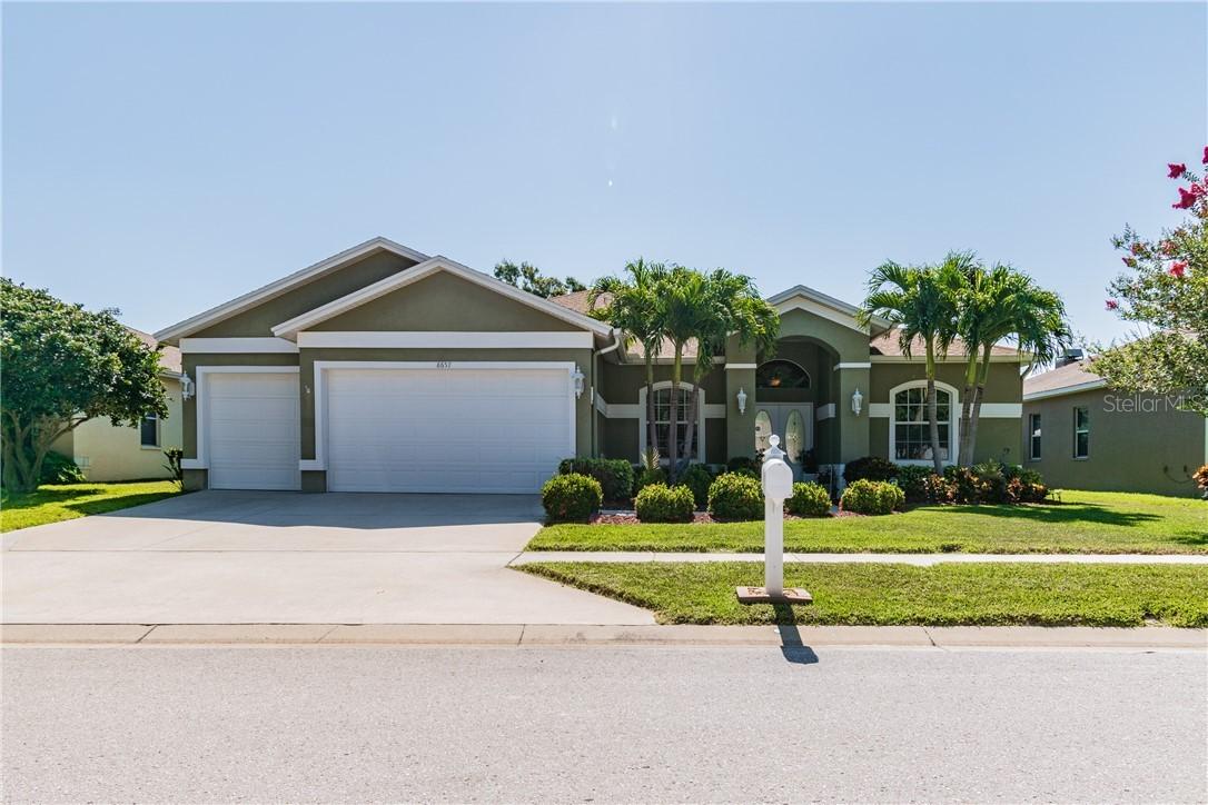 8657 Caitlyn Ct., Seminole, FL 33772