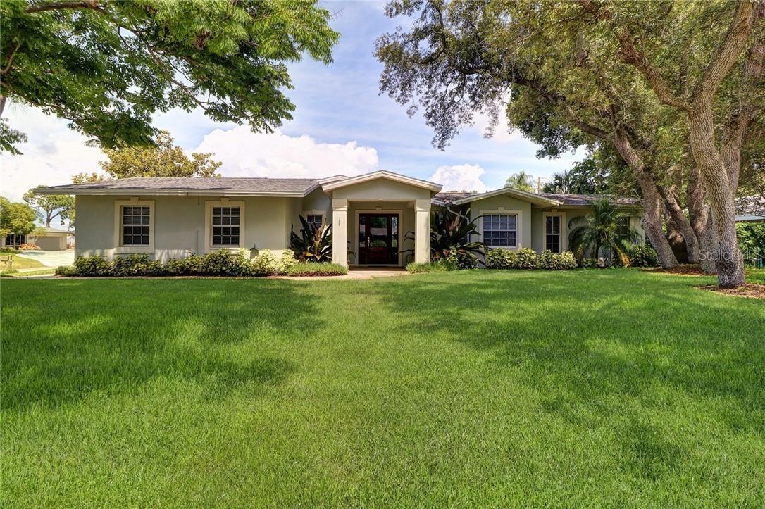 203 Harbor Bluff Dr., Largo, FL 33770