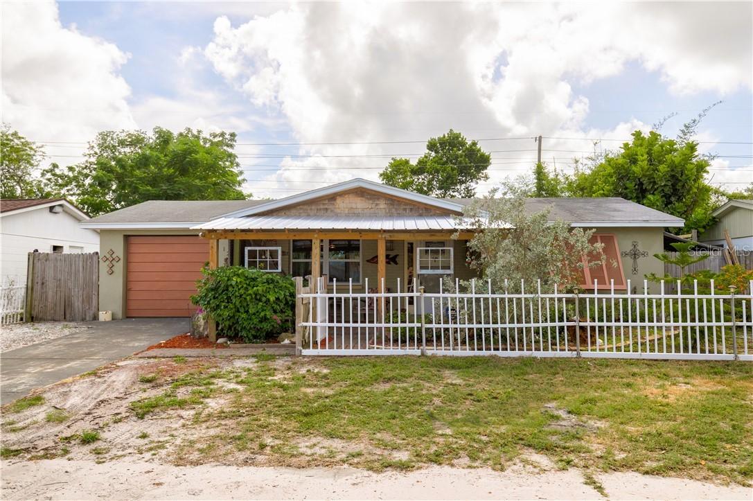 1237 Dartmouth Dr., Holiday, FL 34691