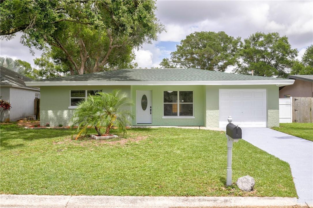 1729 E Lagoon Cir., Clearwater, FL 33765