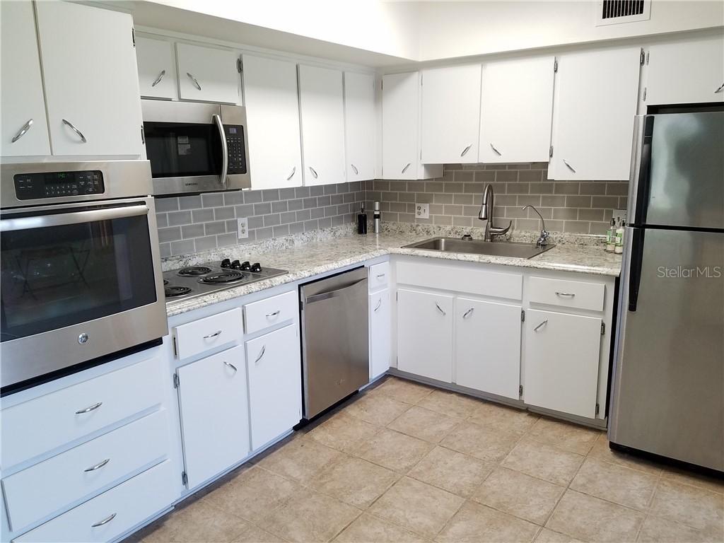 2441 Persian Dr. #61, Clearwater, FL 33763