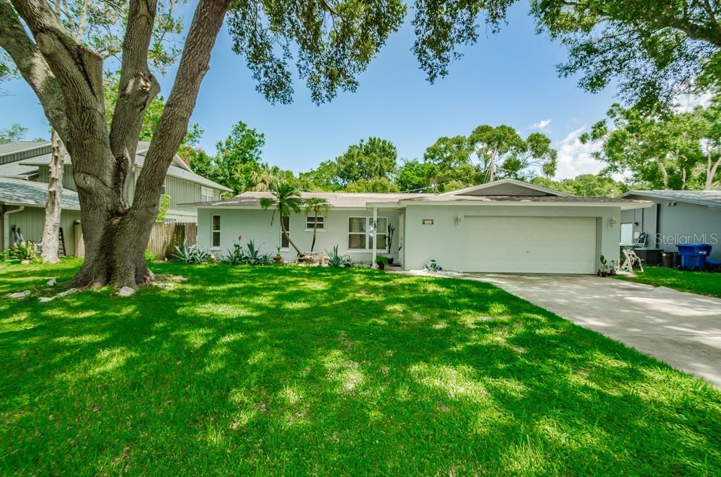 2461 6th Ave., Largo, FL 33770