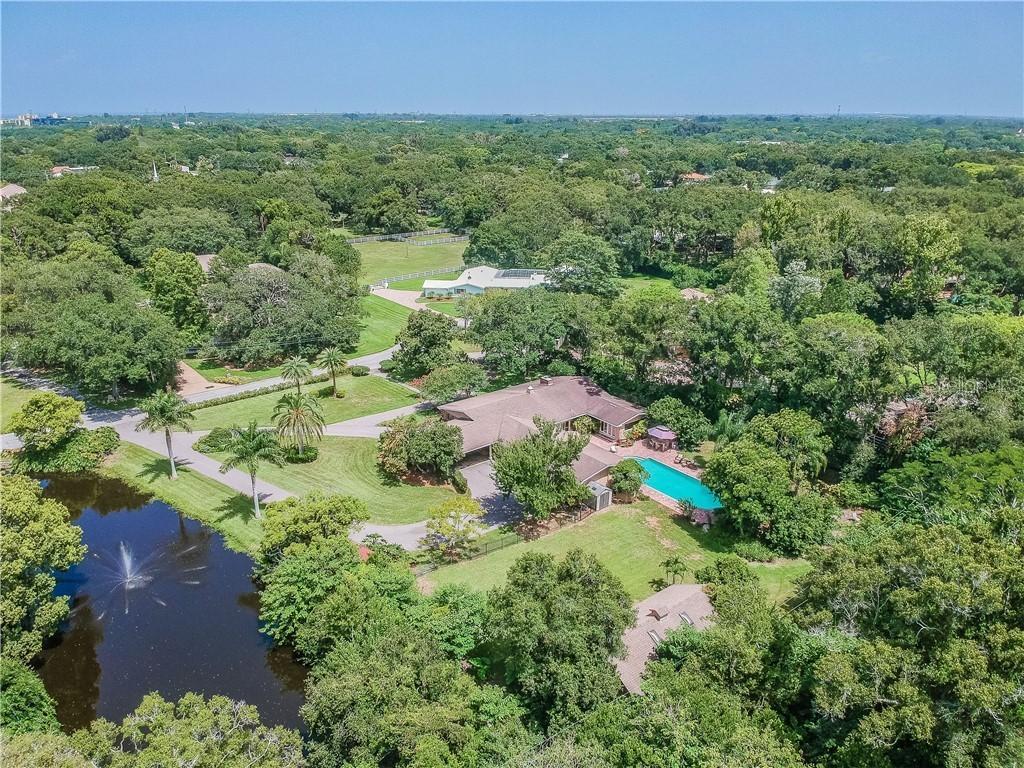 1676 Sunnybrook Ln., Clearwater, FL 33764