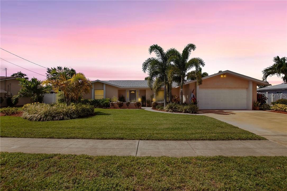 1729 Saint Clair Ave., North Fort Myers, FL 33903