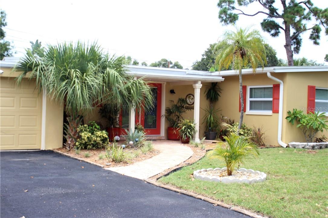 6301 Hampton Dr., St Petersburg, FL 33710