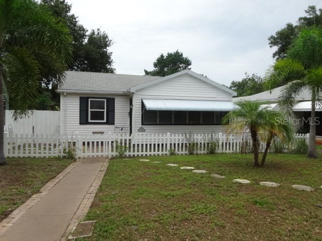 605 29th Ave., St Petersburg, FL 33704