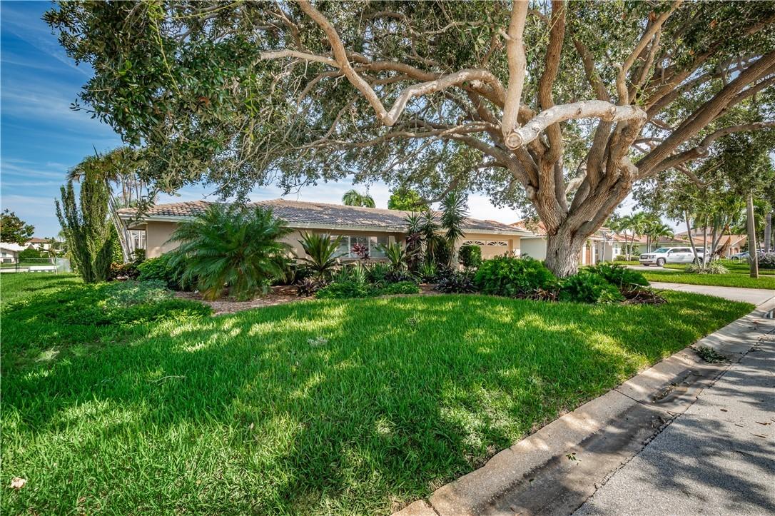 1969 Illinois Ave., St Petersburg, FL 33703