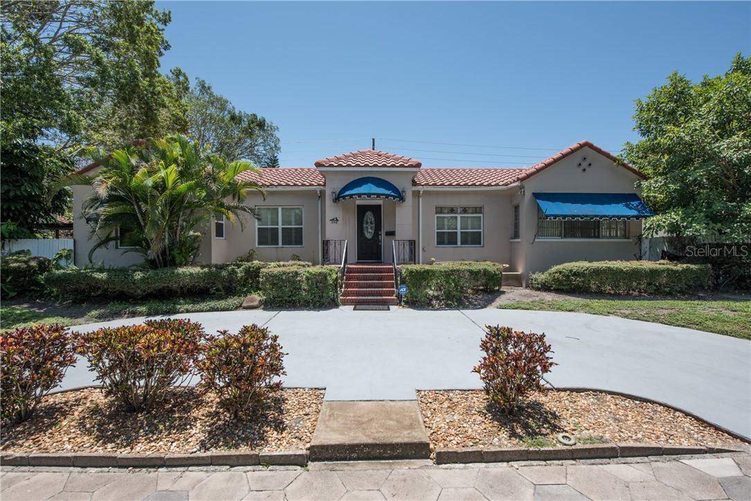 306 22nd Ave., St Petersburg, FL 33704