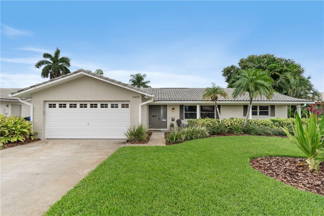 1977 Massachusetts Ave., St Petersburg, FL 33703