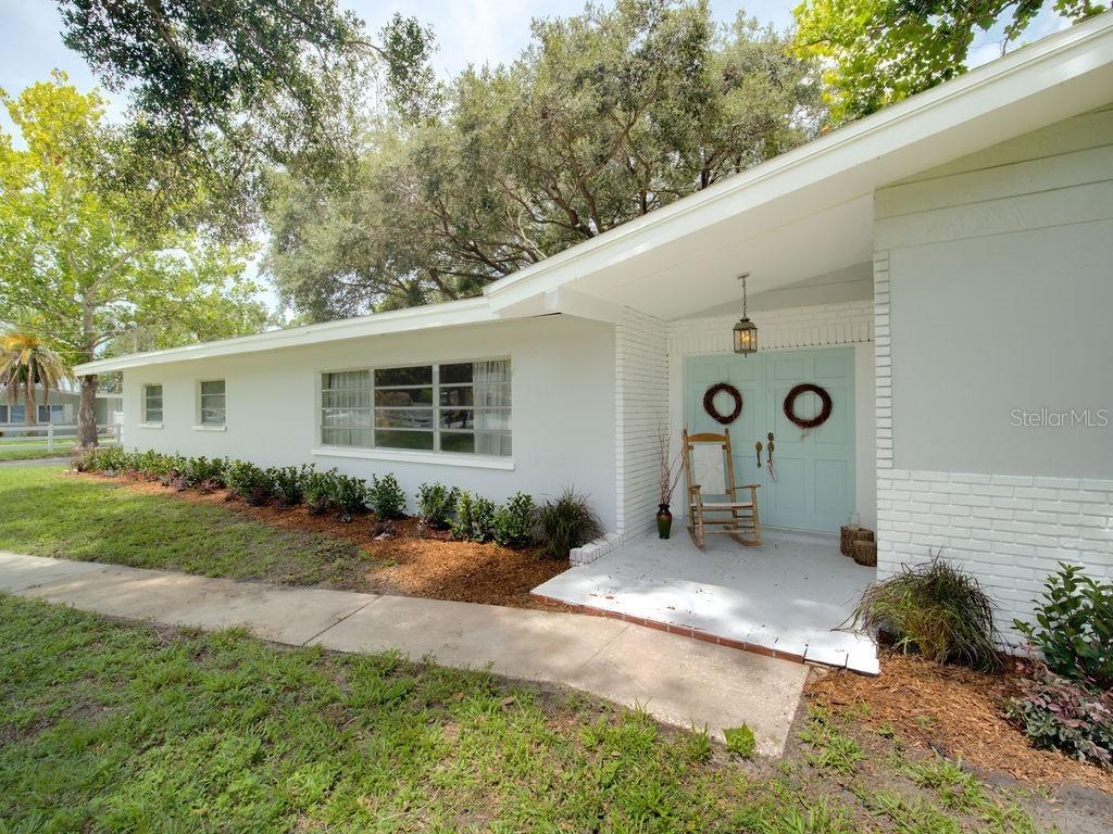 1712 Robin Hood Ln., Clearwater, FL 33764