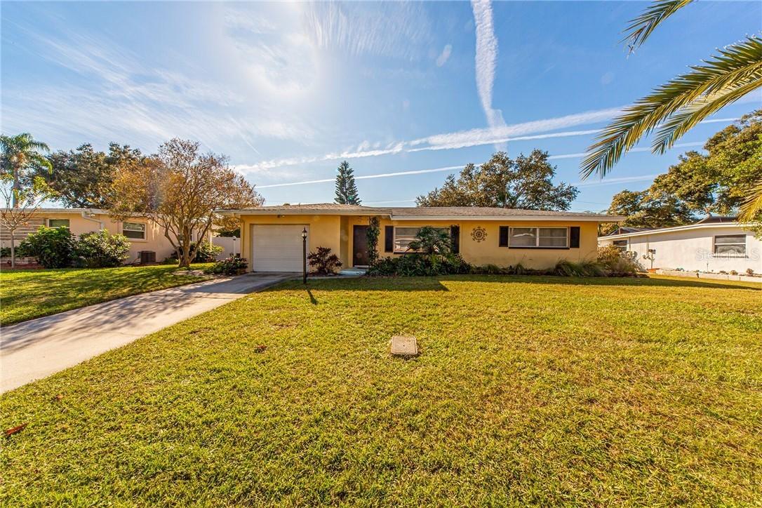 2214 Duncan Dr., Belleair Bluffs, FL 33770