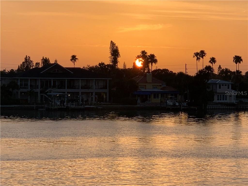 750 Island Way #204, Clearwater, FL 33767