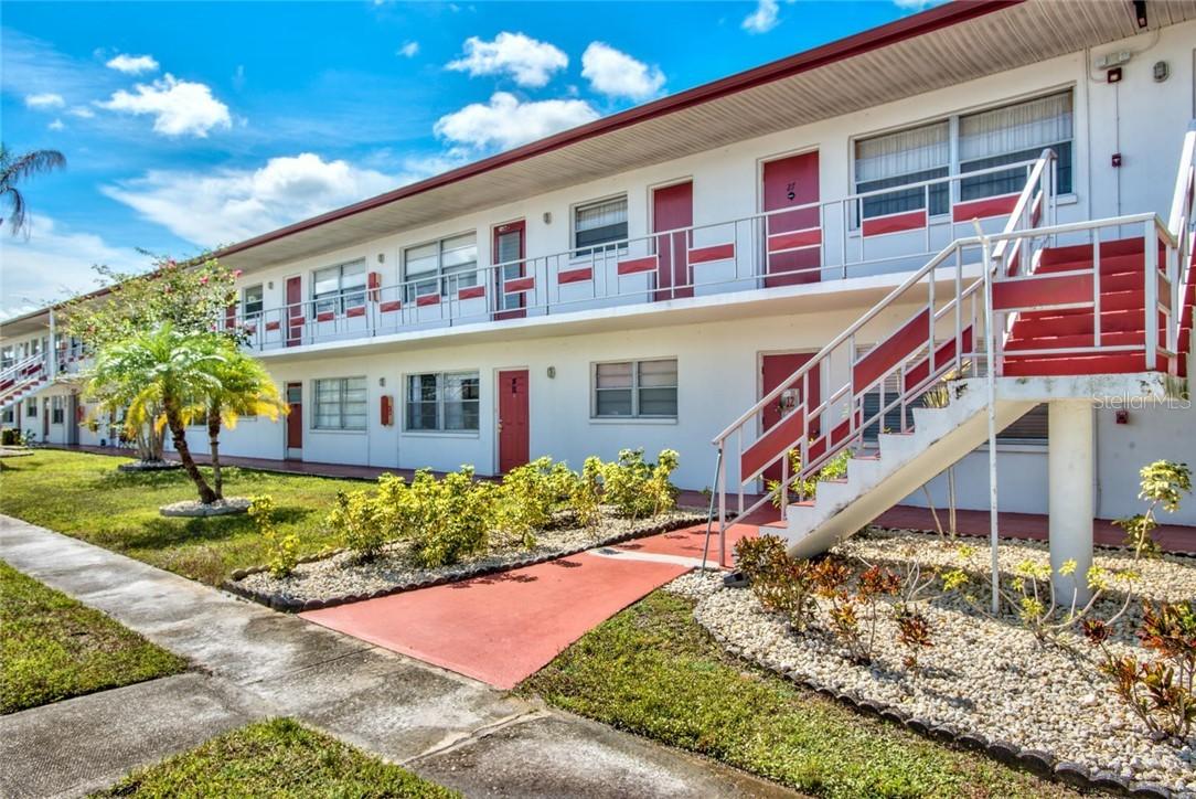 2050 58th Ave. #N 11, St Petersburg, FL 33714