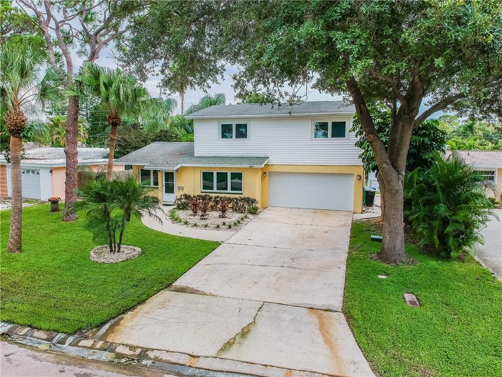 320 Tallahassee Dr., St Petersburg, FL 33702