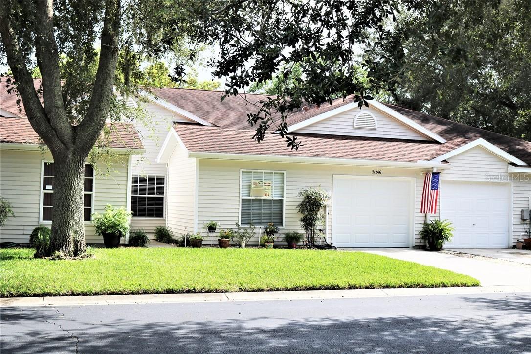 21246 Aaron Ct., Lutz, FL 33549